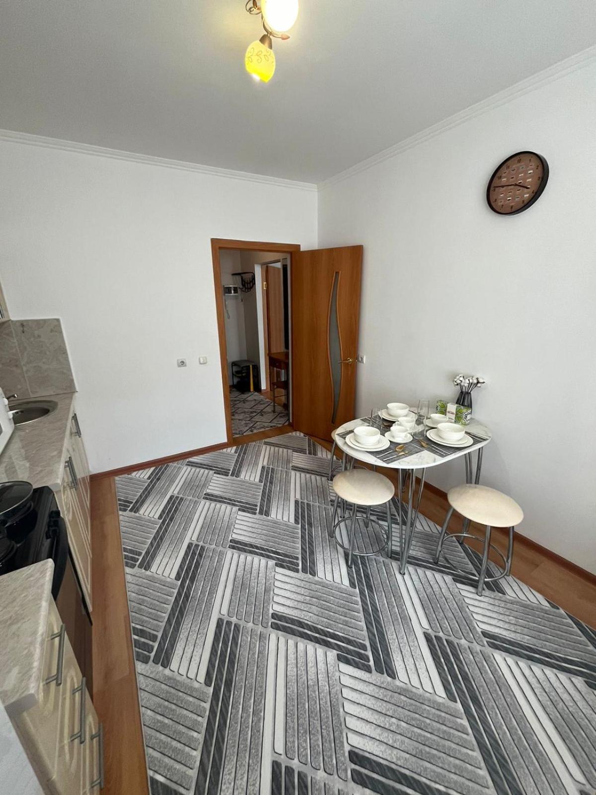 Cosy flat in the city center Taldykol Екстериор снимка