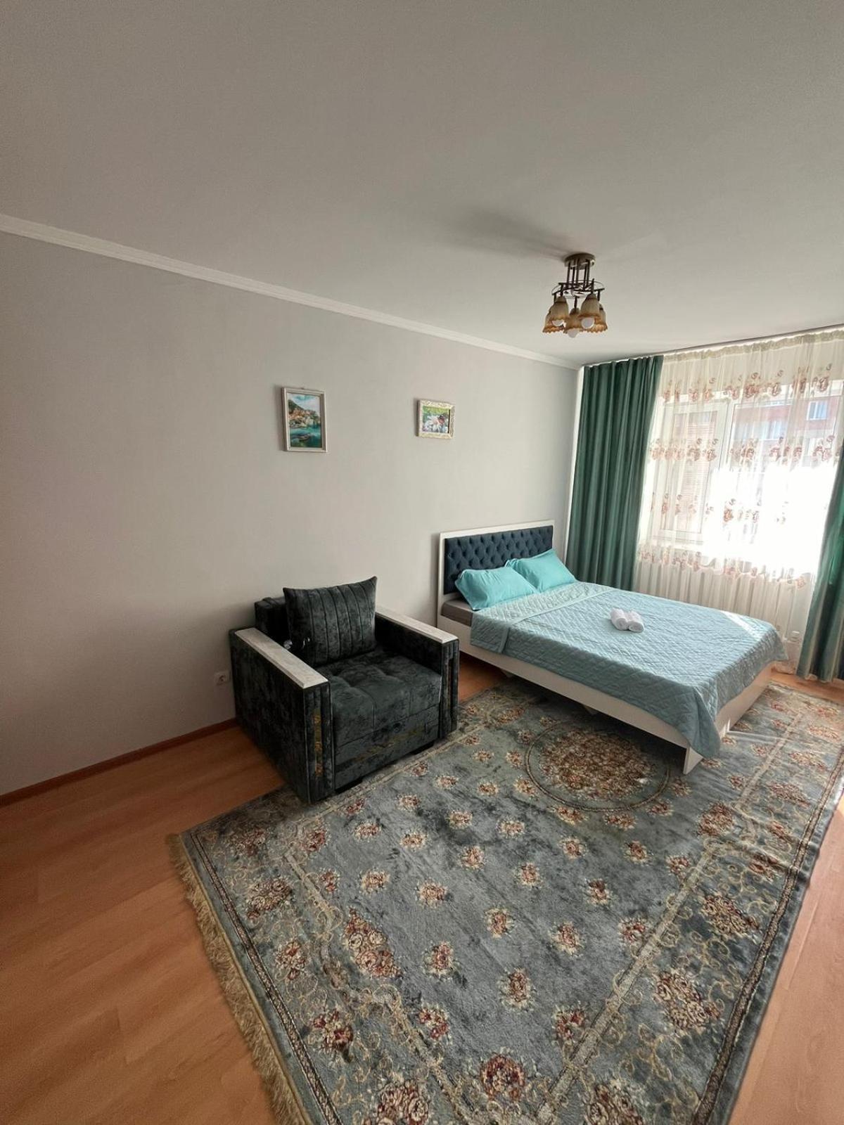 Cosy flat in the city center Taldykol Екстериор снимка